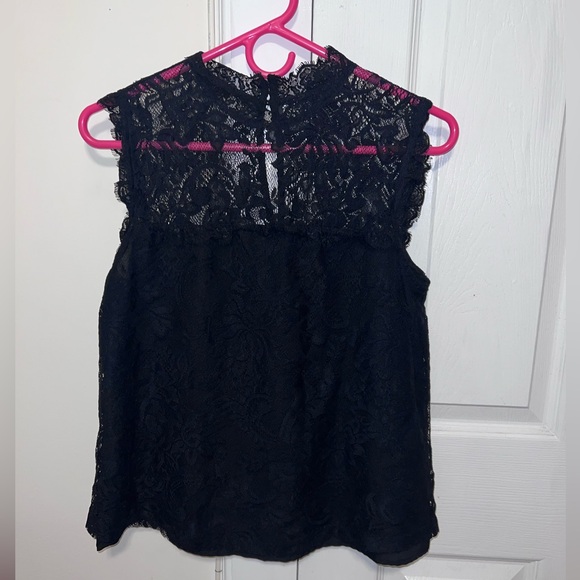 Forever 21 Tops - Forever 21 Size Small Lace Shirt